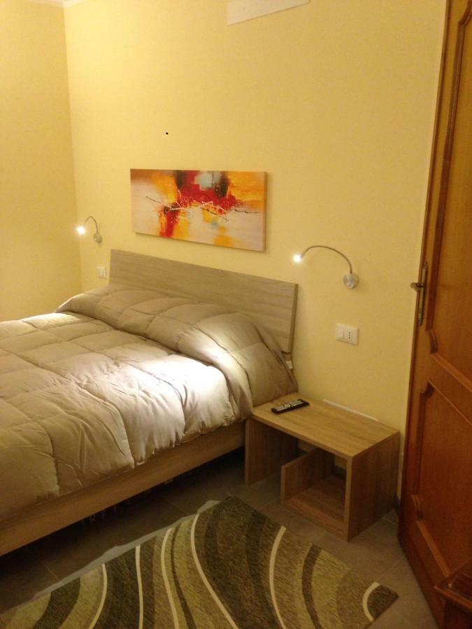 Apartament A Casa Di Fede LʼAquila Zewnętrze zdjęcie